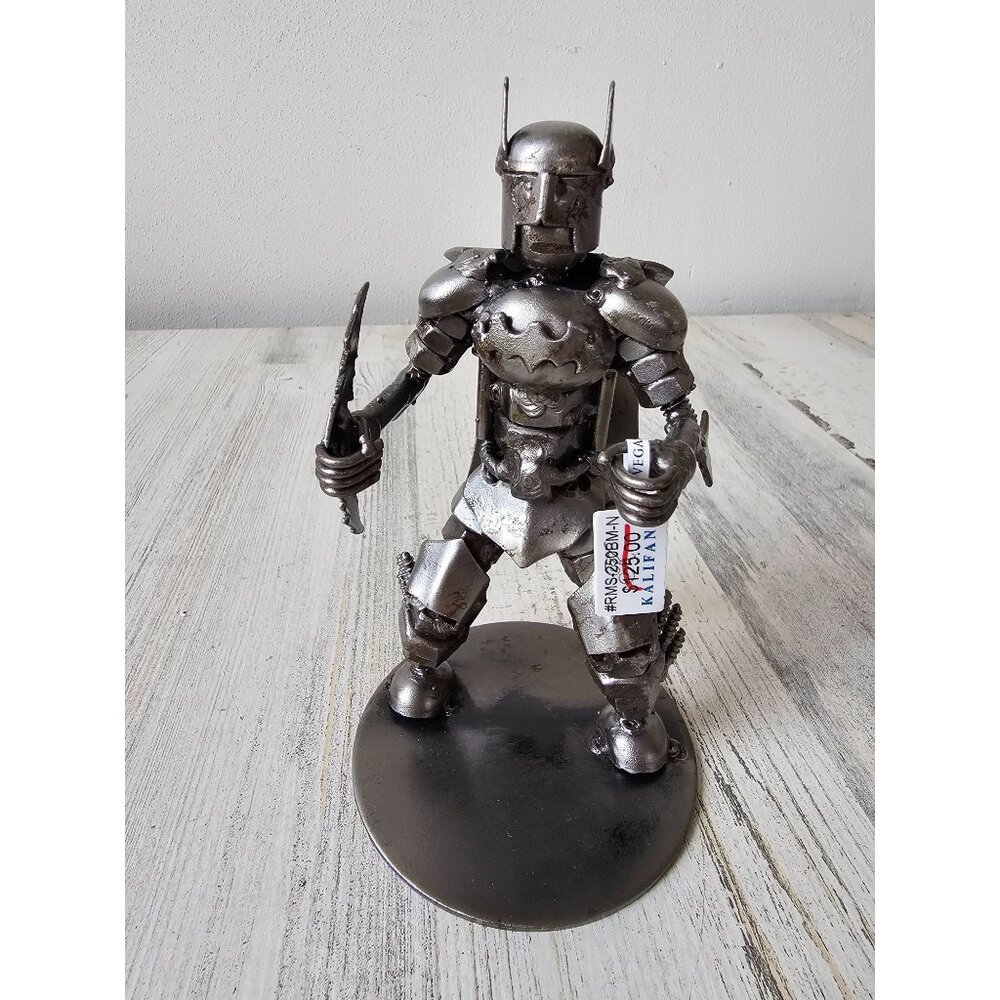 Kalifano‎ metal art Batman figurine statue superhero recycled unique